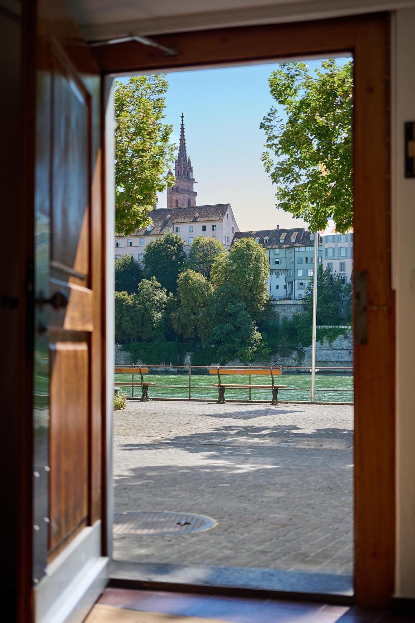 Riverside Basel Exterior photo